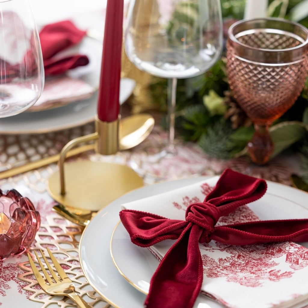 Tips to create your own Valentine's Tablescape